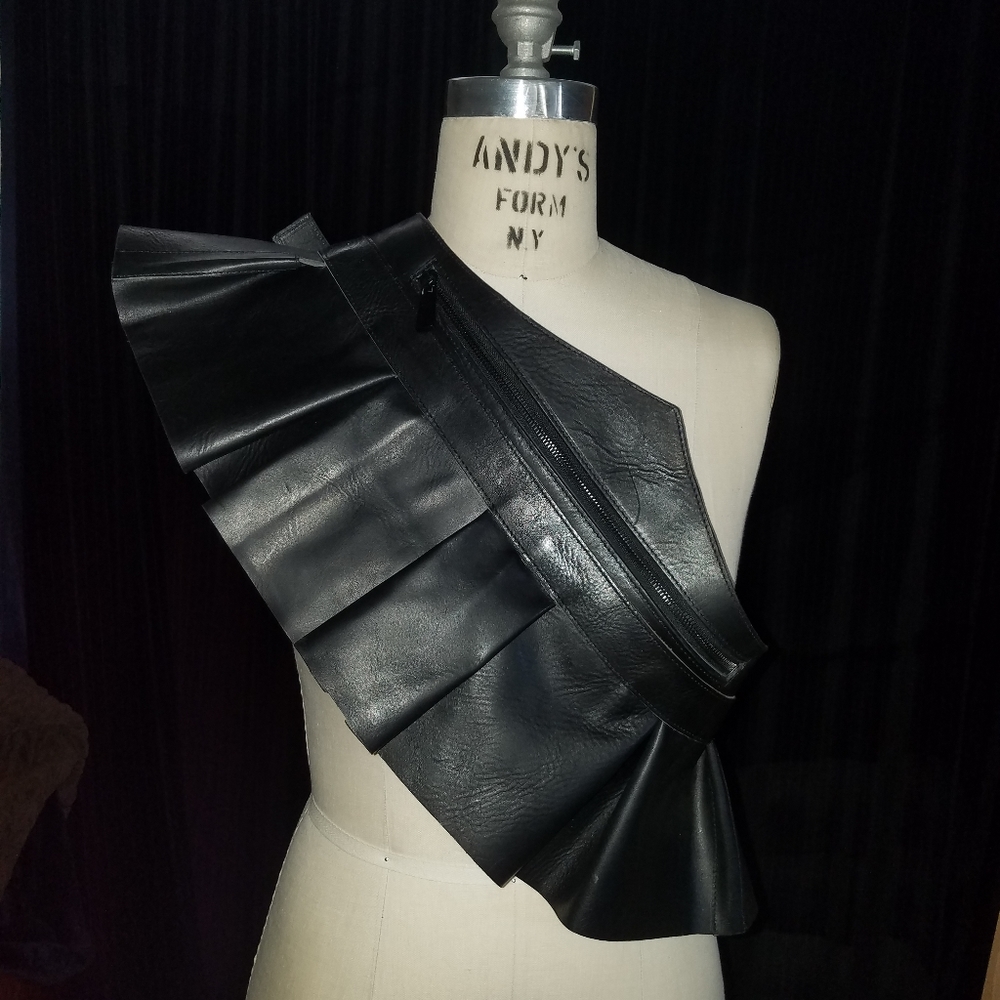Brand new, rare all leather fanny pack corset belt - Picture 1 of 16